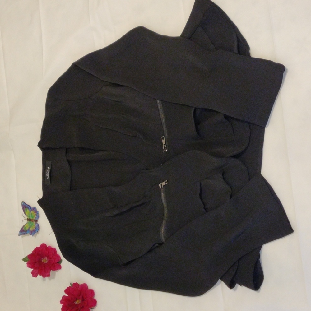 AKIRA Elegant Black Blazer